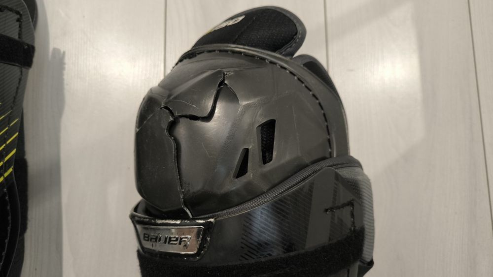 Щитки хоккейные Bauer