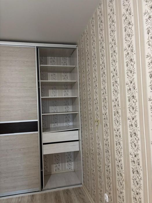 Продам шкаф купе