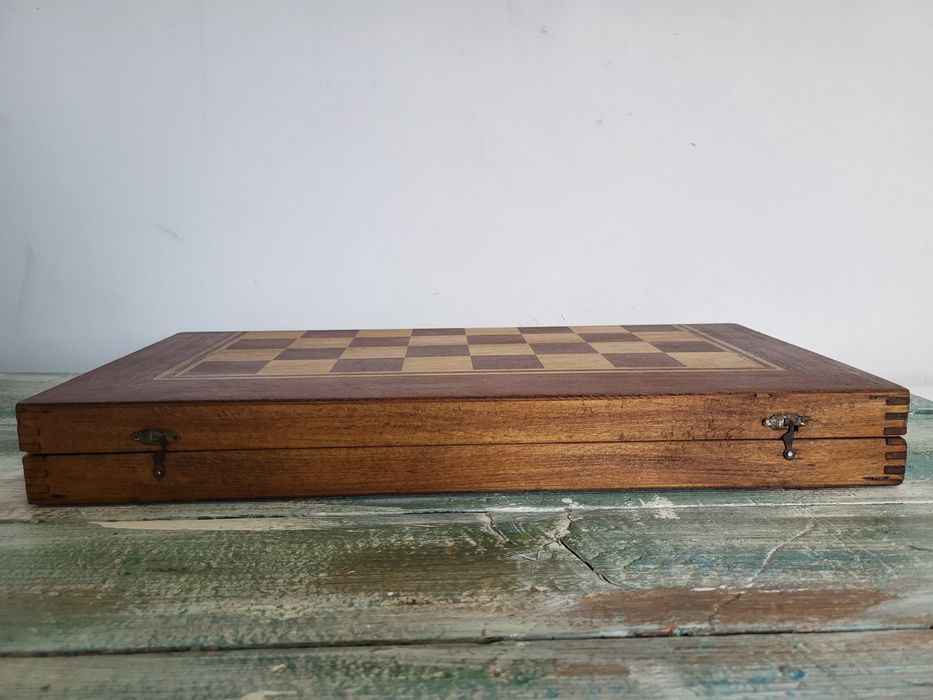 #5 Стар  Шах и табла