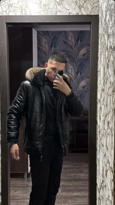 Продам зимнюю куртку