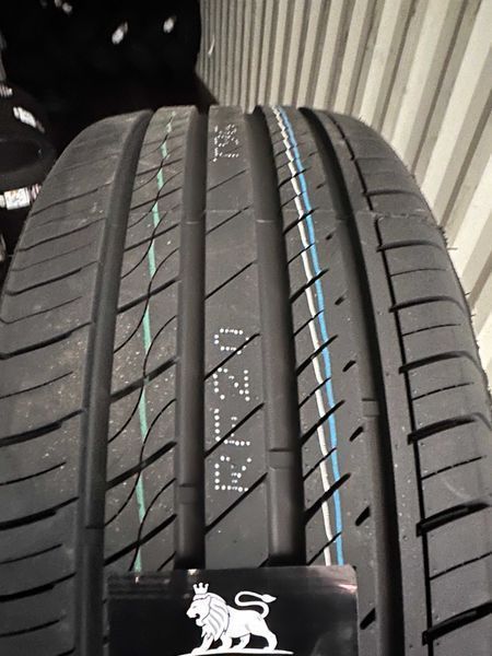 Летен спорт пакет ARIVO 245/35R20 95W XL 275/30R20 97W XL RUN FLAT