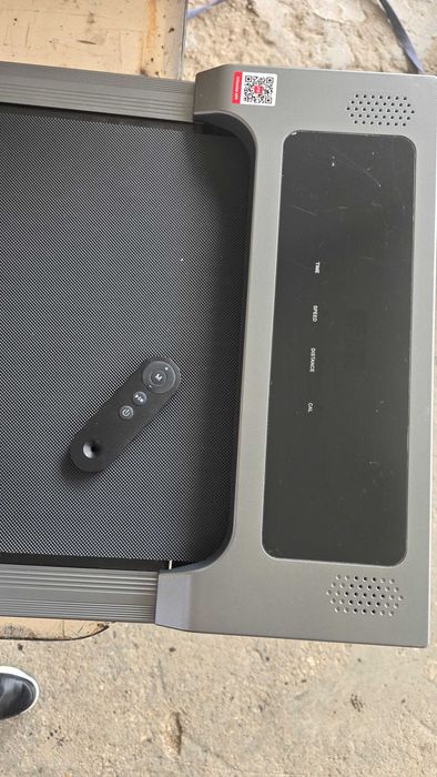 Пътека за бягане с Bluetooth високоговорители и дистанционно