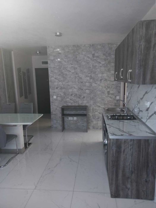 Дава се под наем Тристаен апартамент в София, Надежда 2 - 80 кв.м за 765 € - Снимка #2