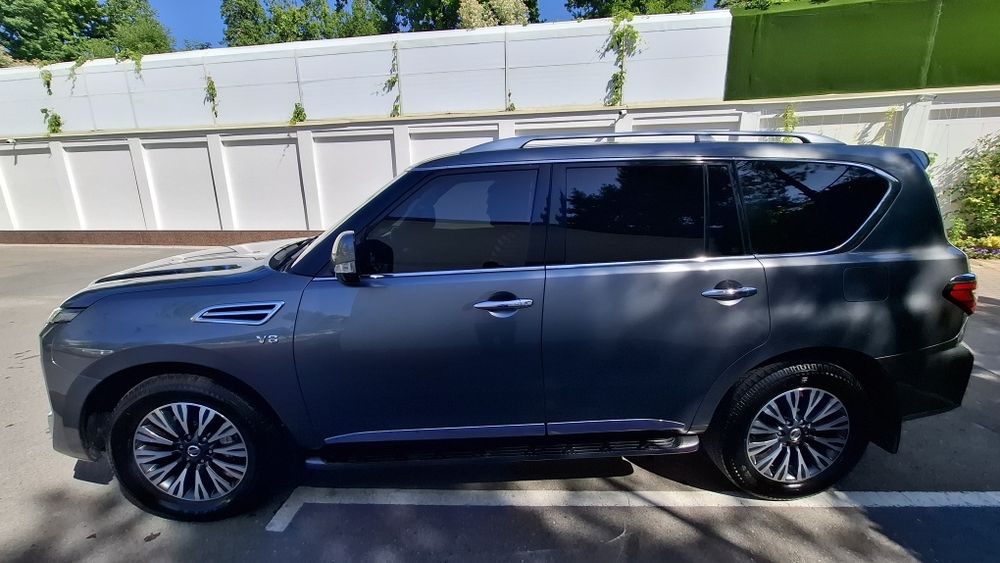 Nissan patrol sotiladi