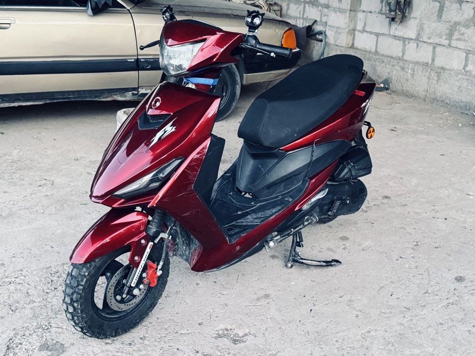 Мопед продаеть..