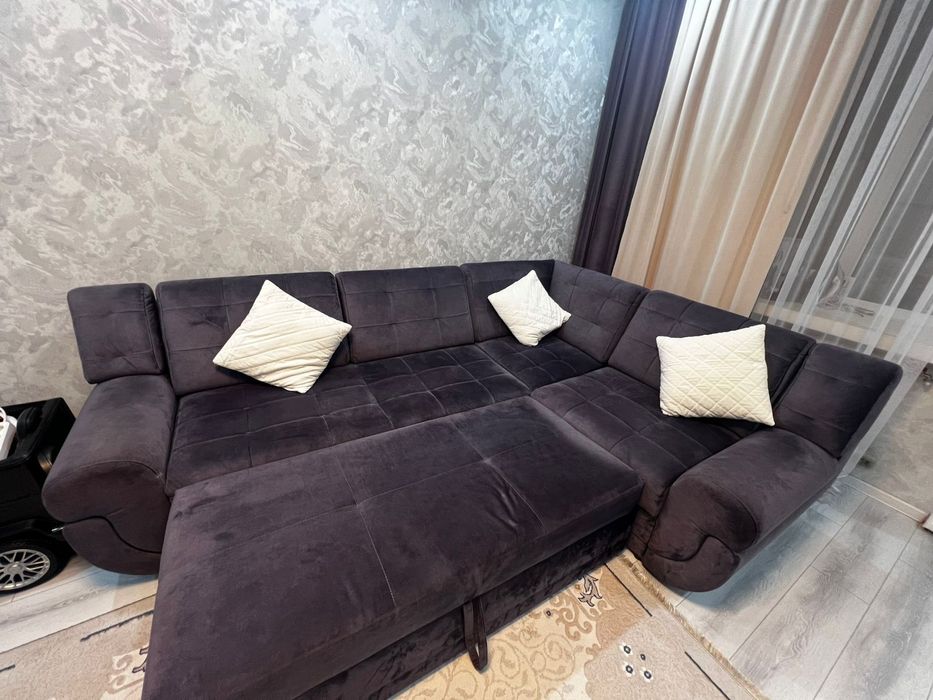 Продам диван угловой в отличном состоянии