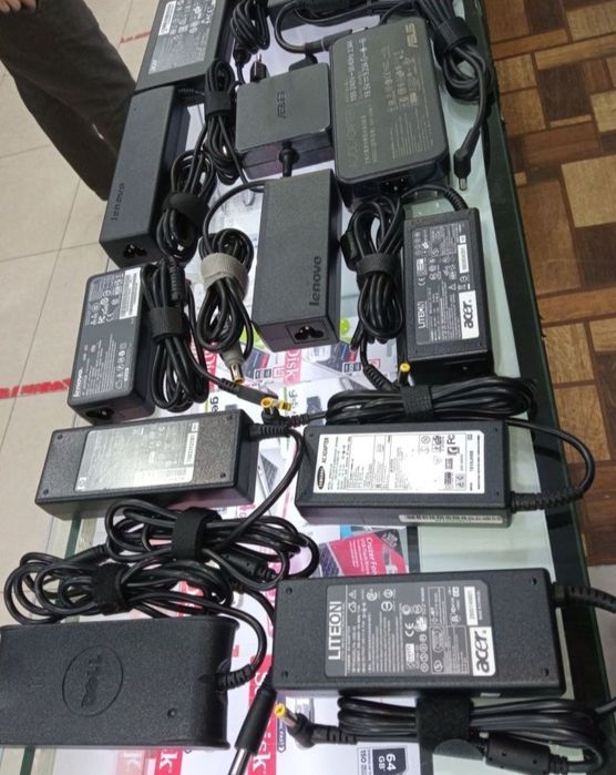 Blok pitaniya zaryadka