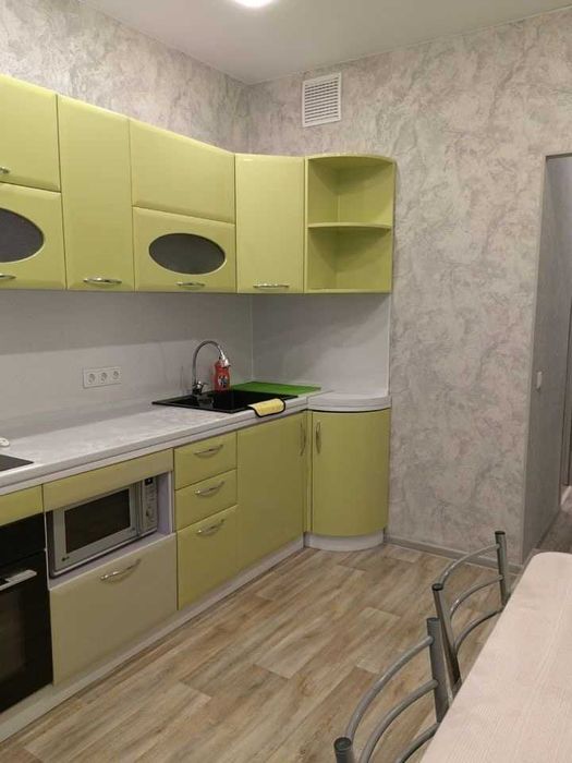 сдаю 1комнатную квартиpy ADK