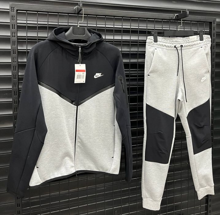 Trening Nike Tech Fleece Gri & Negru!