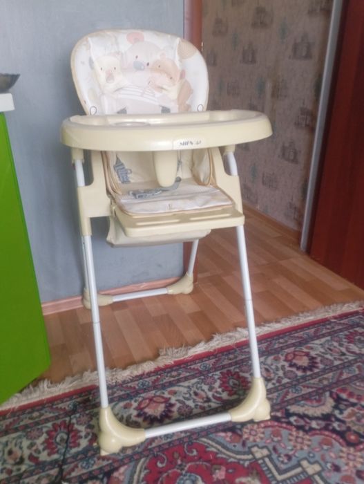 Стульчик для кормления