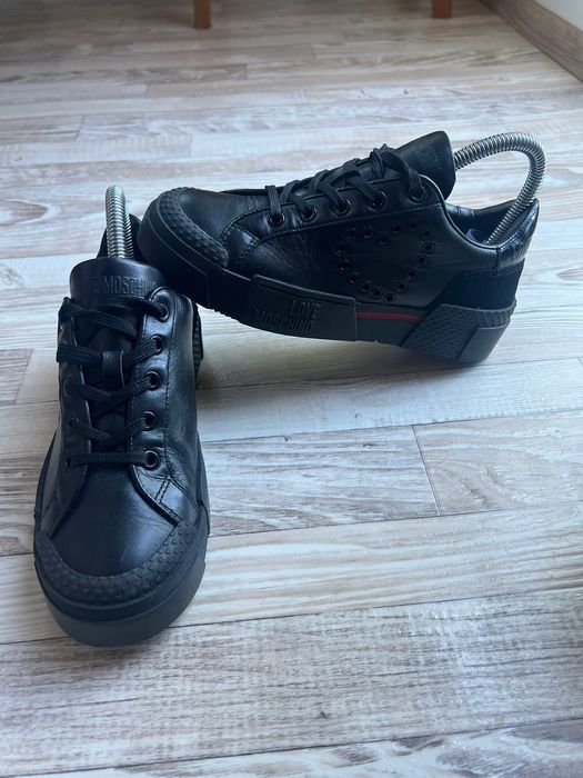 Love Moschino обувки 35 номер