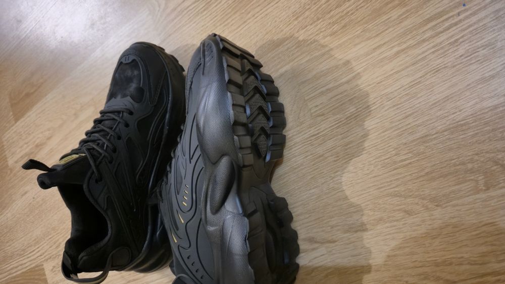 Дамски маратонки 39