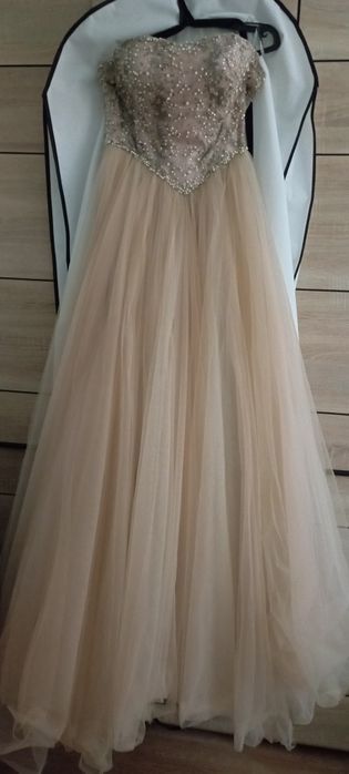 Бална рокля на Стоян Радичев