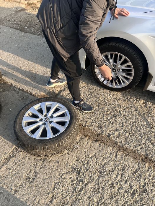 Заводские диски от камри 70