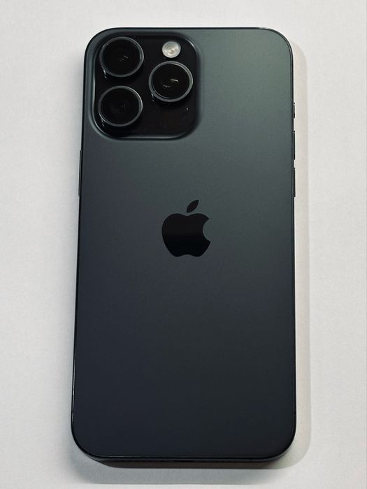 iPhone 15 ProMax Black 88% battery