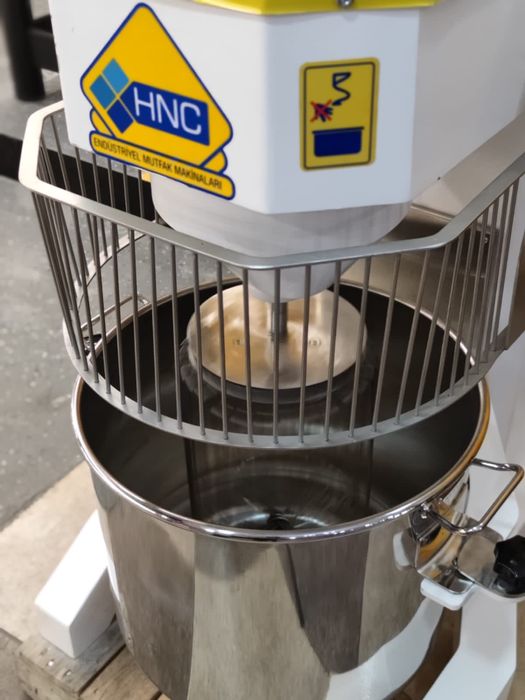 Миксер планетарный промышленый