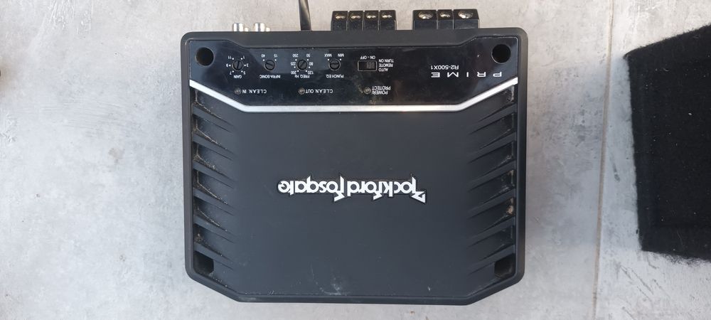 Amplificator auto