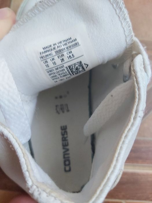 Conversi piele albi fetițe