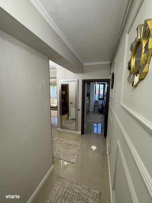 Apartament două camere mobilat/ utilat / parcare/et 1/ metrou/s1