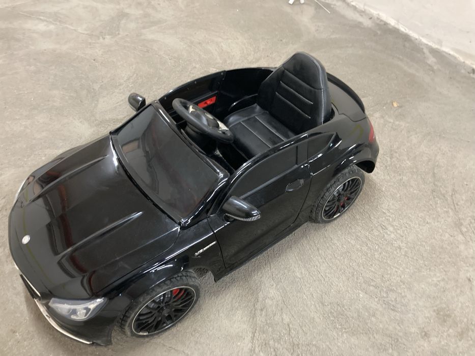 Детска акумулаторна кола мерцедес