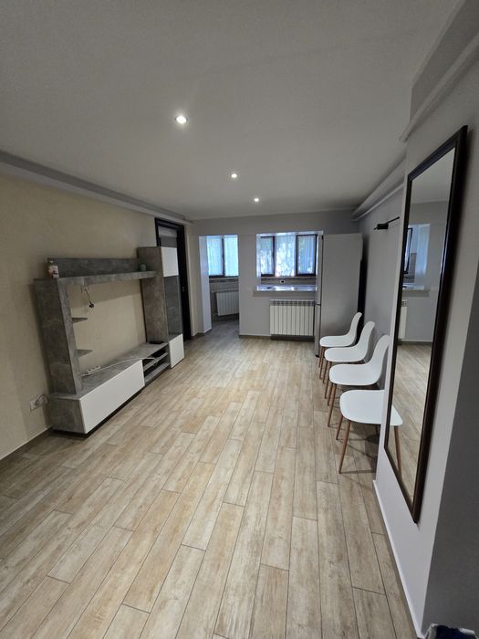 Inchiriez apartament brailei