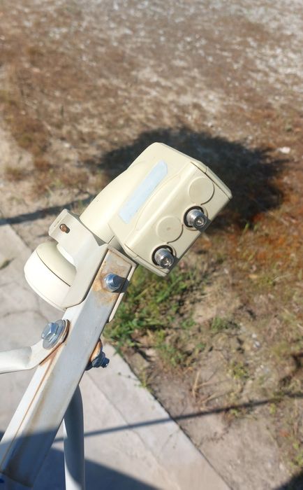 Спутниковый антенна комплект.