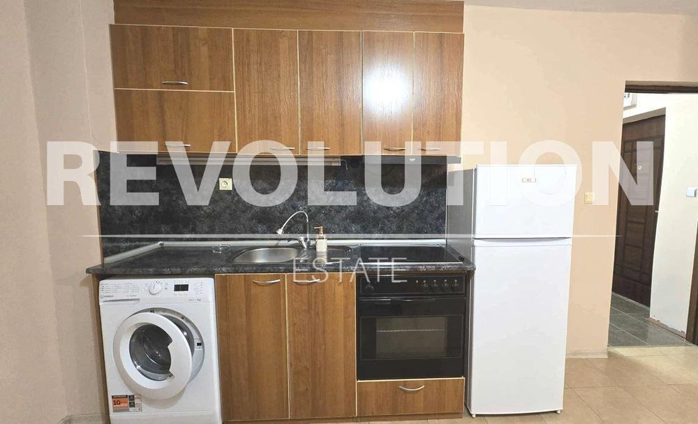 Дава се под наем Двустаен апартамент в Варна, Колхозен пазар - 56 кв.м за 375 € - Снимка #2