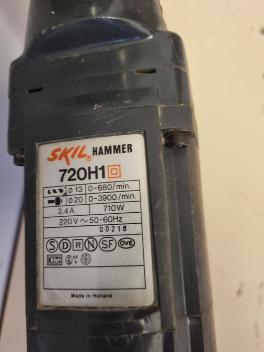 Ciocan rotopercutor Skil