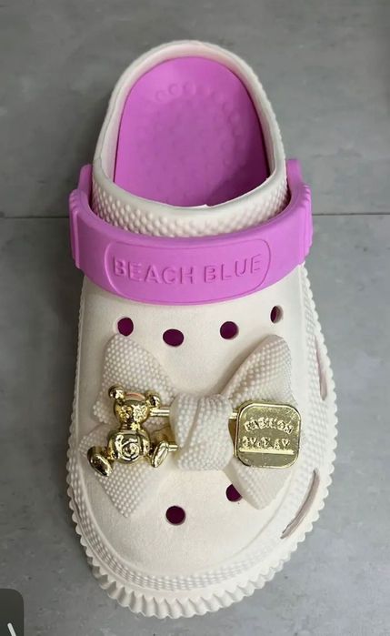 Продам новые кроксы!