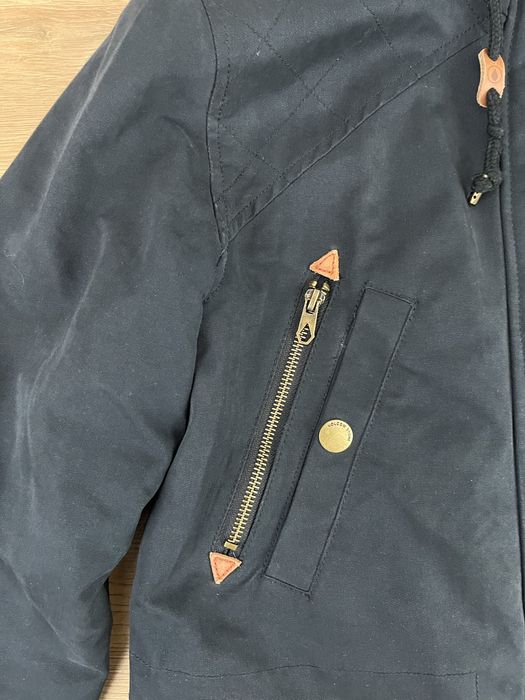 French Connection,Volcom дамски якета S