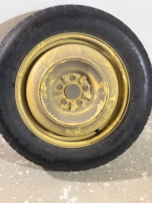 Toyota Vellfire запаска