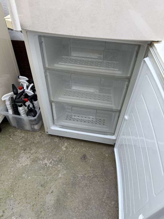 Продается холодильник