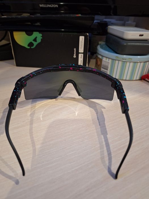 Слънчеви очила с регулируема рамка