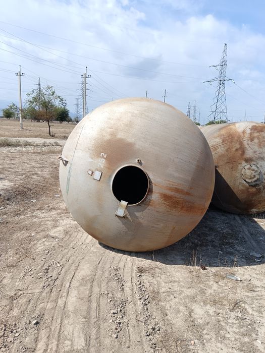 Продам цистерны эмаль 16 куб