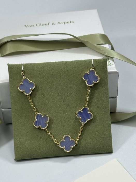 Brățară Van Cleef & Arpels 5 motifs Gold 750 Chalcedony