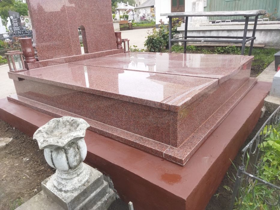 Construim ,cripte,cavouri ,borduri morminte