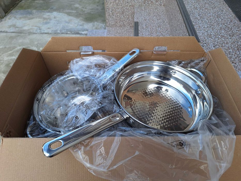 Vand set de vase INOX, Blaumann, 10 piese, sunt NOI NEFOLOSITE