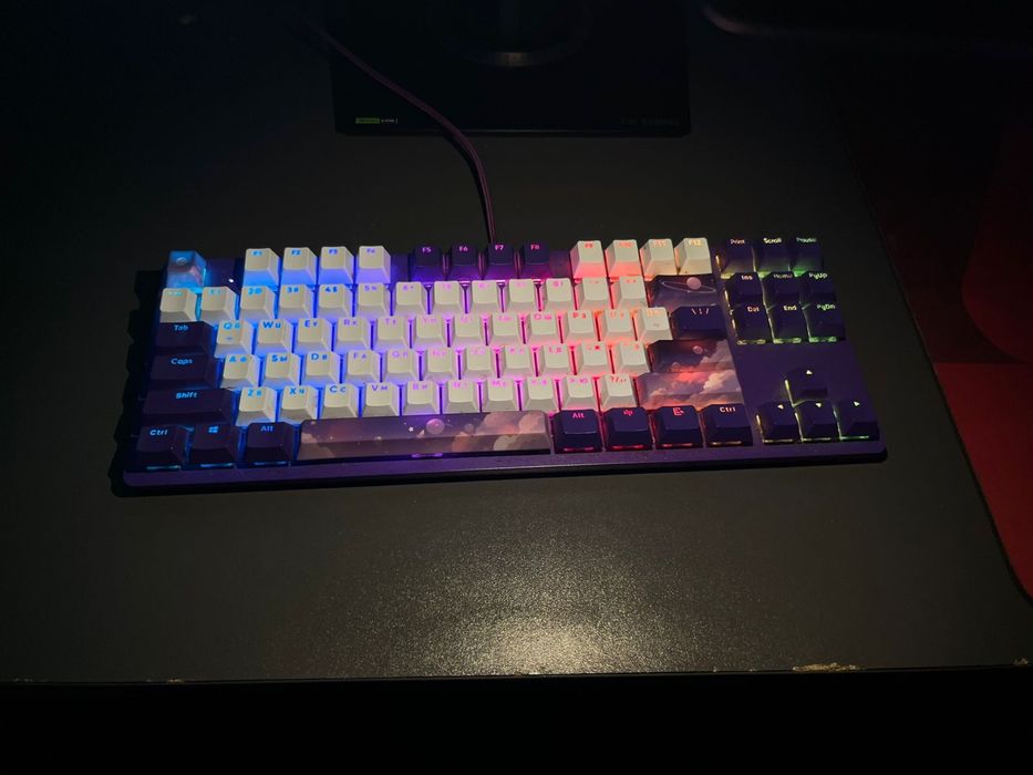 Продается комплект 10 игровых компьютеров.