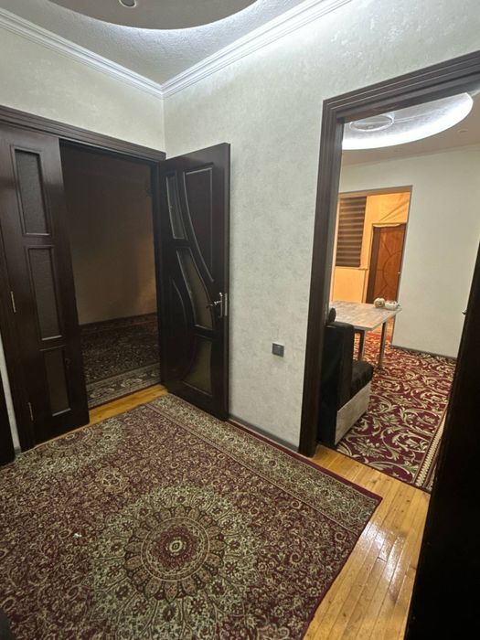 Shayxontoxur,besh yogoch 11/34 1 etaj kvartira 60 kv