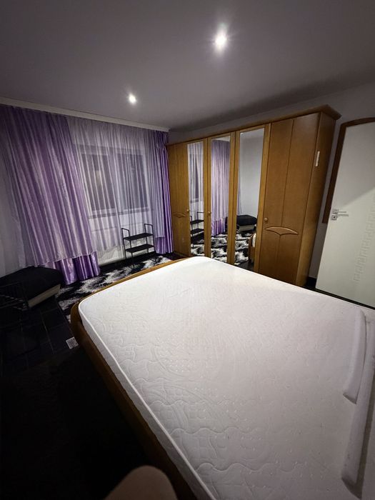 DE ÎNCHIRIAT - Ovidiu,  3 camere