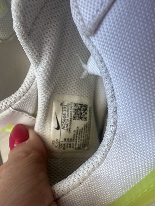 Маратонки Найк.