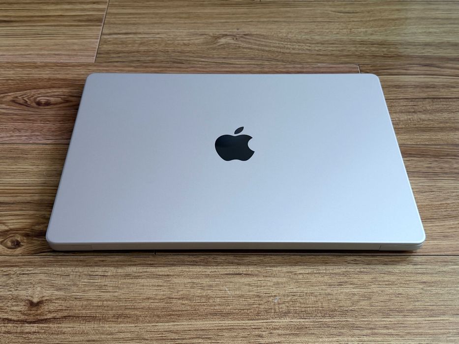 MacBook Pro 14`M3 Pro/11 CPU/14 GPU/18GB RAM/512GB SSD/Батерия 100%/Като Нов/Silver