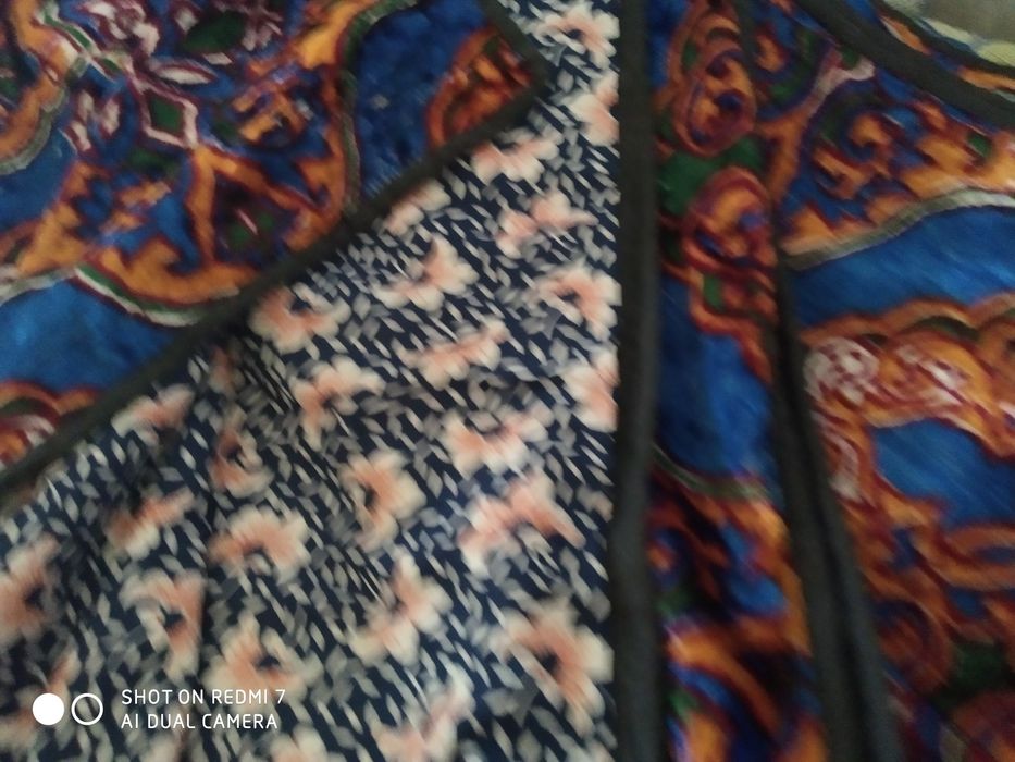 Тайер тикилган духоба курпача жилди 2-та.