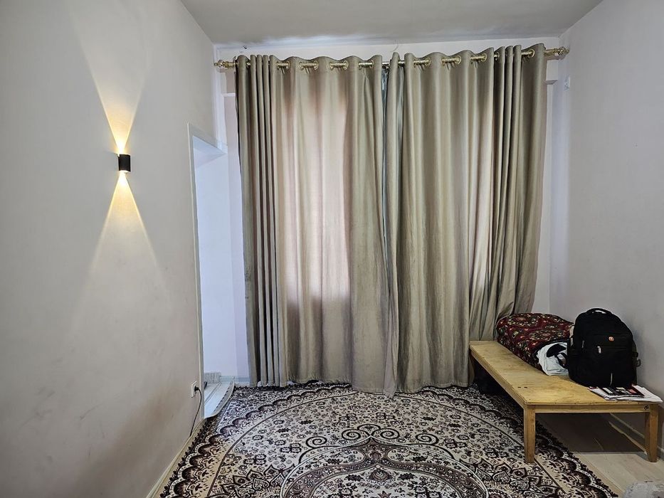 Sergile 3bekat yon oldida. Kvartira bolalarga birga turishlikka