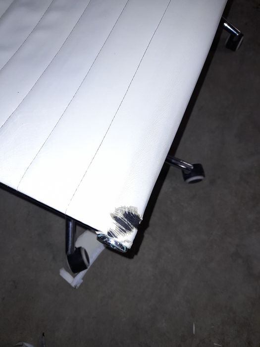 Срочно продам офисный стулья