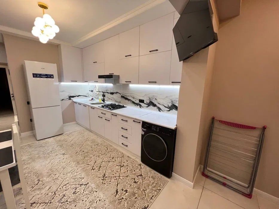 Сдается Уютная 2-ком квартира со своим двориком на Ц1