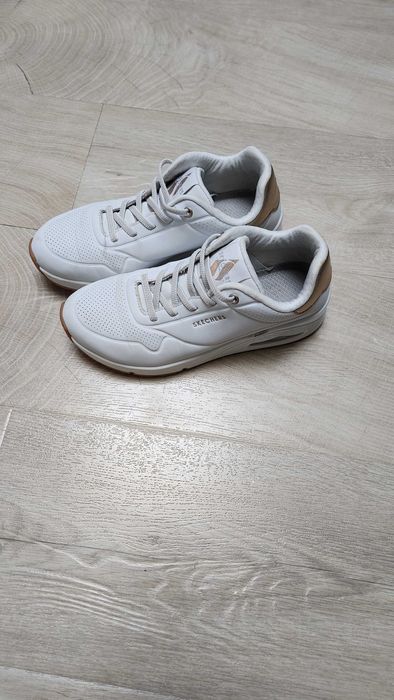 Кроссовки skechers
