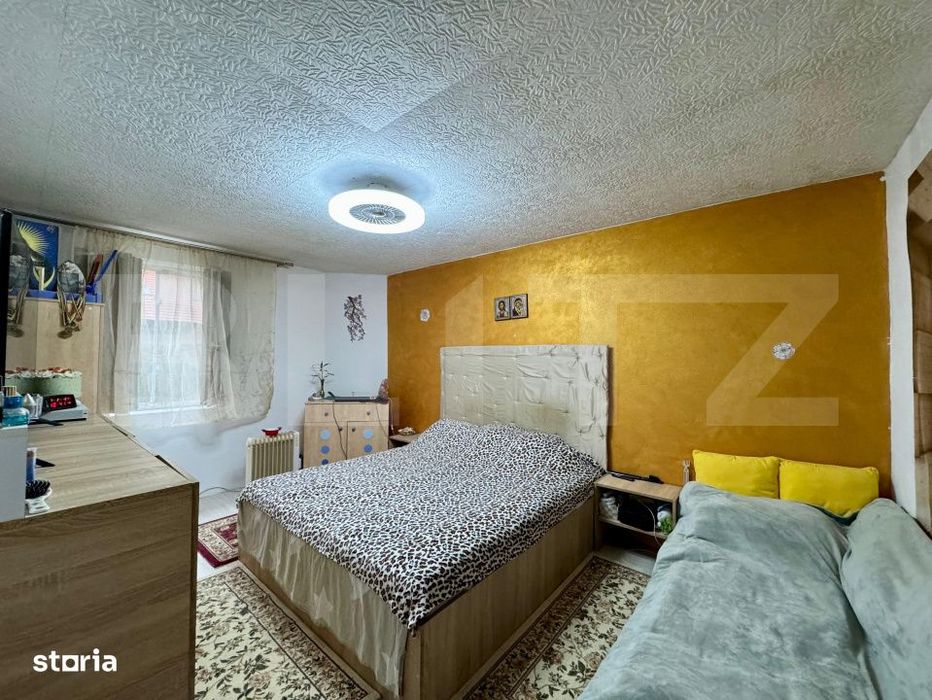 Apartament 2 camere, curte comuna - zona centrala — fotografia 1