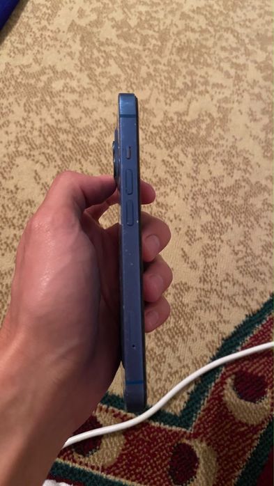 Айфон 13 голубой