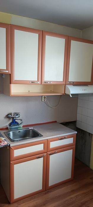Дава се под наем Двустаен апартамент в Карлово - 57 кв.м за 178.5 € - Снимка #1